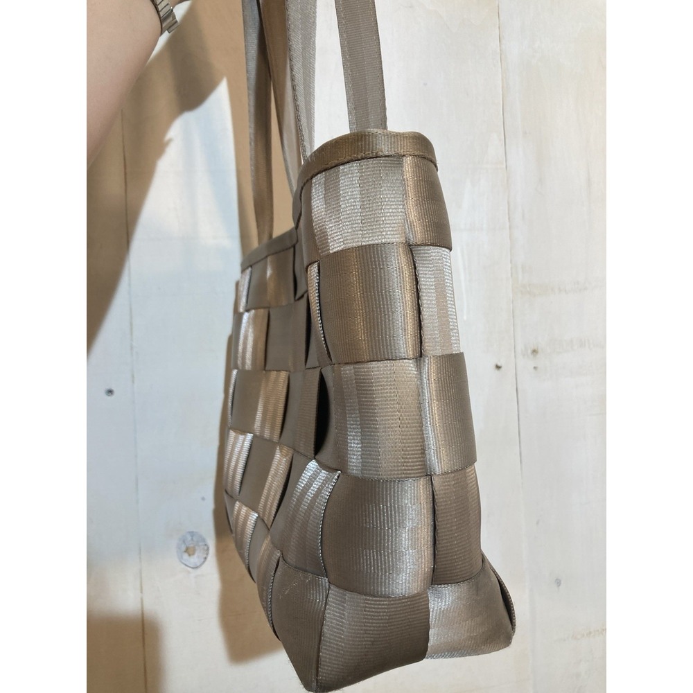 Y2K Vintage Harveys Seatbelt Bag Woven Tote Champagne Taupe Metallic Shoulder - Picture 9 of 9